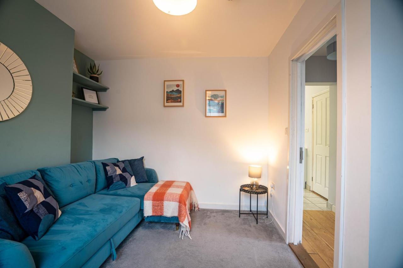 The Becket - Three Bedroom City Centre House With Parking Кентърбъри Екстериор снимка