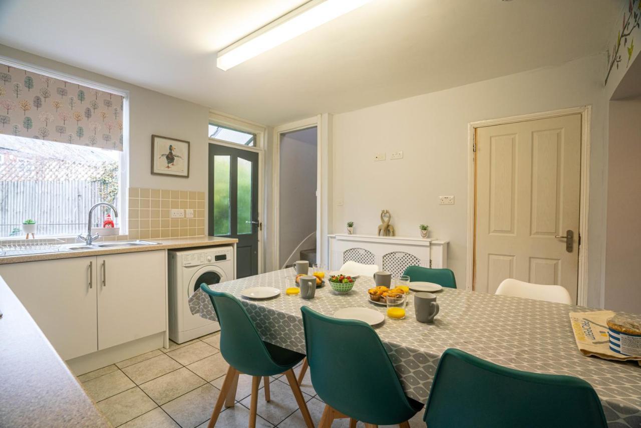 The Becket - Three Bedroom City Centre House With Parking Кентърбъри Екстериор снимка